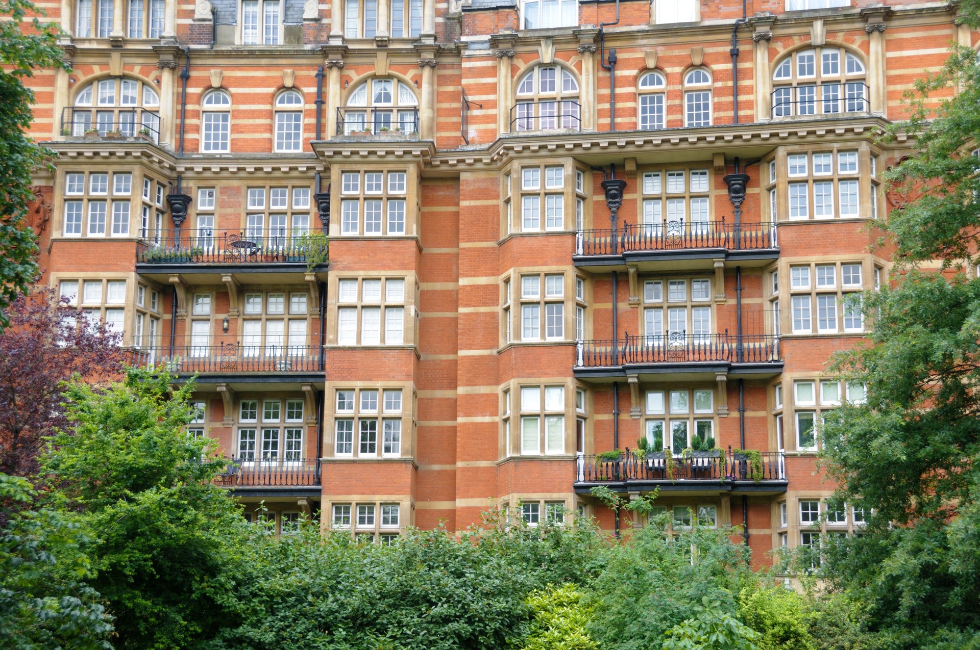 London Knightsbridge Apartments